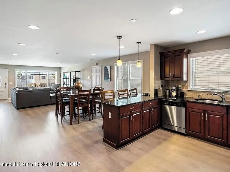 132 Hancock Ave #1 — Photo 4