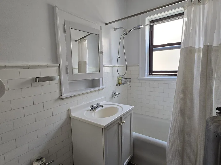 4527 N Paulina St #3B — Photo 7