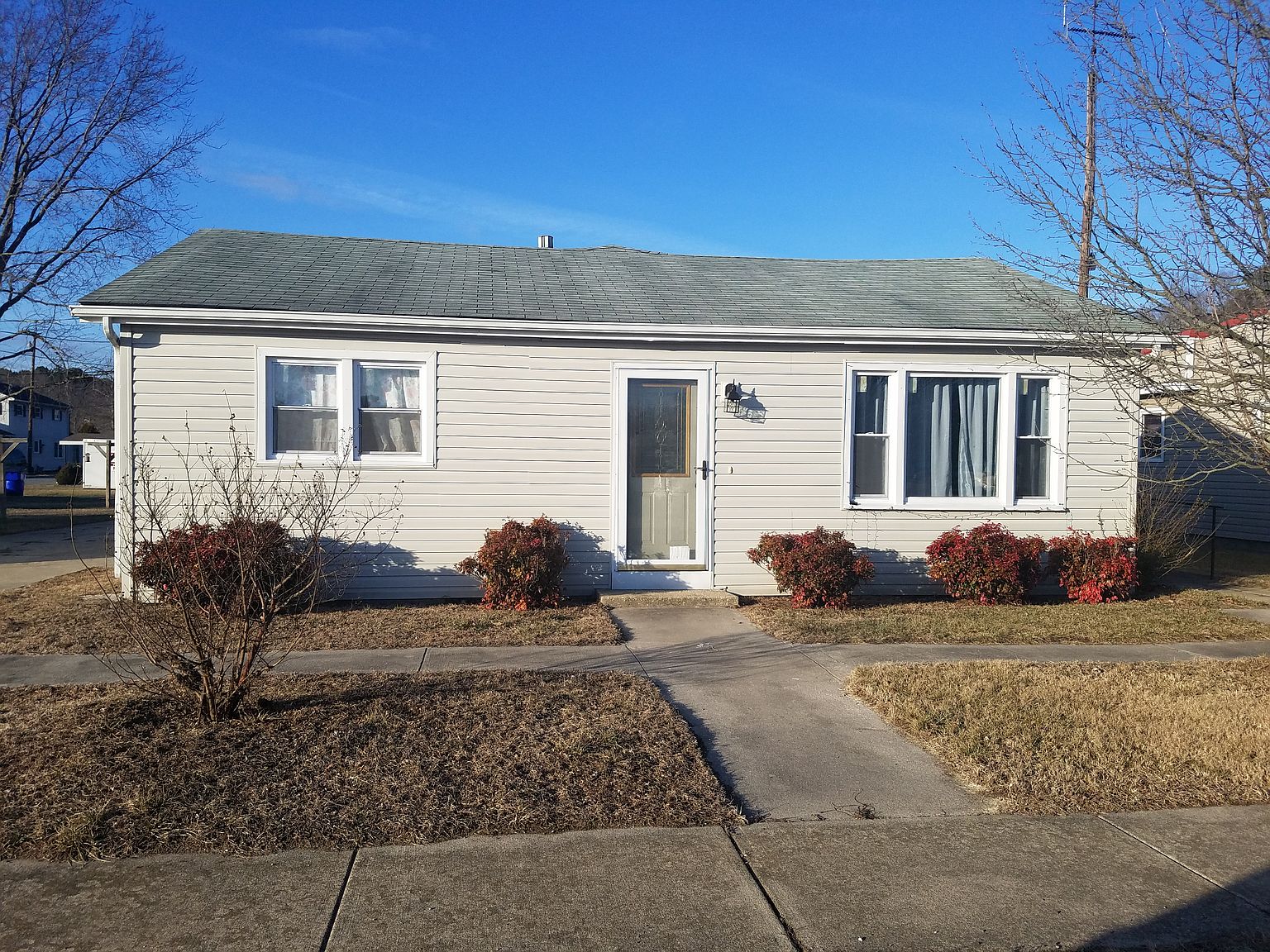 206 Pine St, Ellendale, DE 19941 Zillow