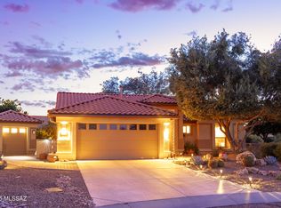 1301 N Mahogany Gulch Ln, Green Valley, AZ 85614