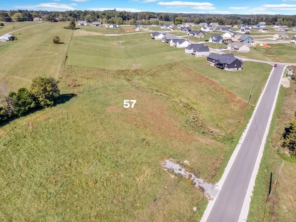 2680 Whispering Oaks Ln, Cookeville, TN 38501
