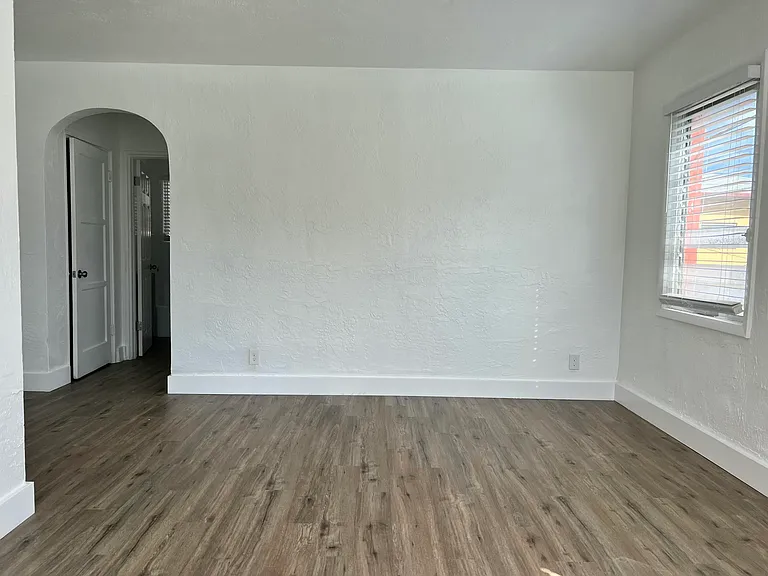 1739 Moffett St #3 — Photo 4