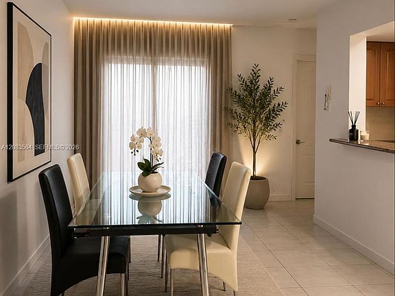 5th image of 120 SW 37th Ave APT 501