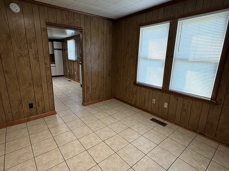 6793 Edwards Ave — Photo 4