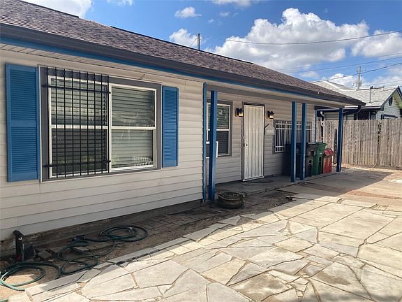 3rd image of 1339 Idylwild St