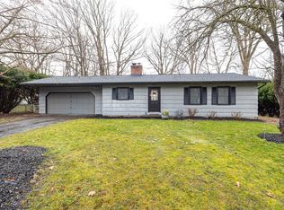 109 Benedict Rd, Pittsford, NY 14534