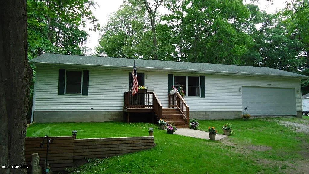 3585 Roosevelt Rd photo 1