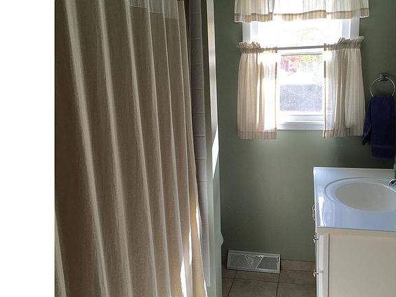 5th image of 5633 Tarrytown Ln