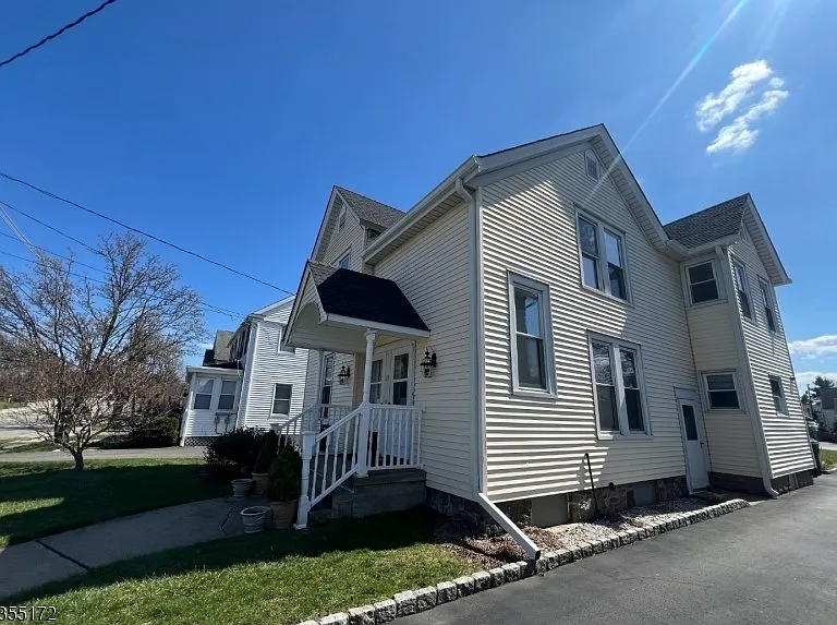 19 E Hanover Ave — Photo 22