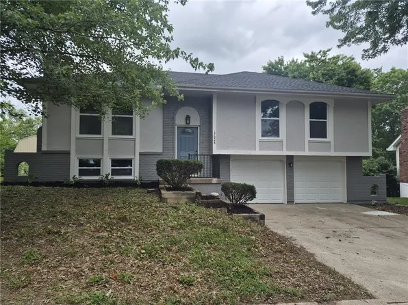 17008 E 2nd St S, Independence, MO 64056