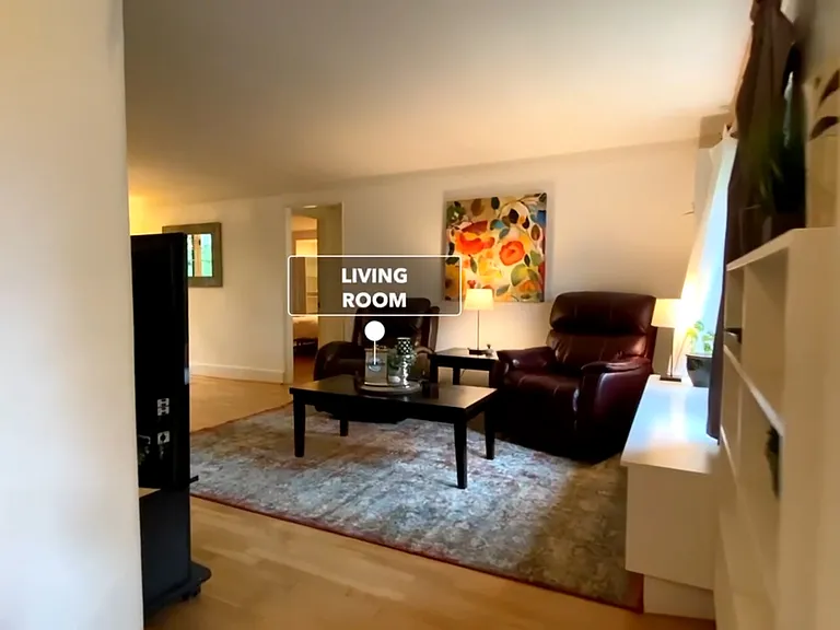 2075 Harris St — Photo 2