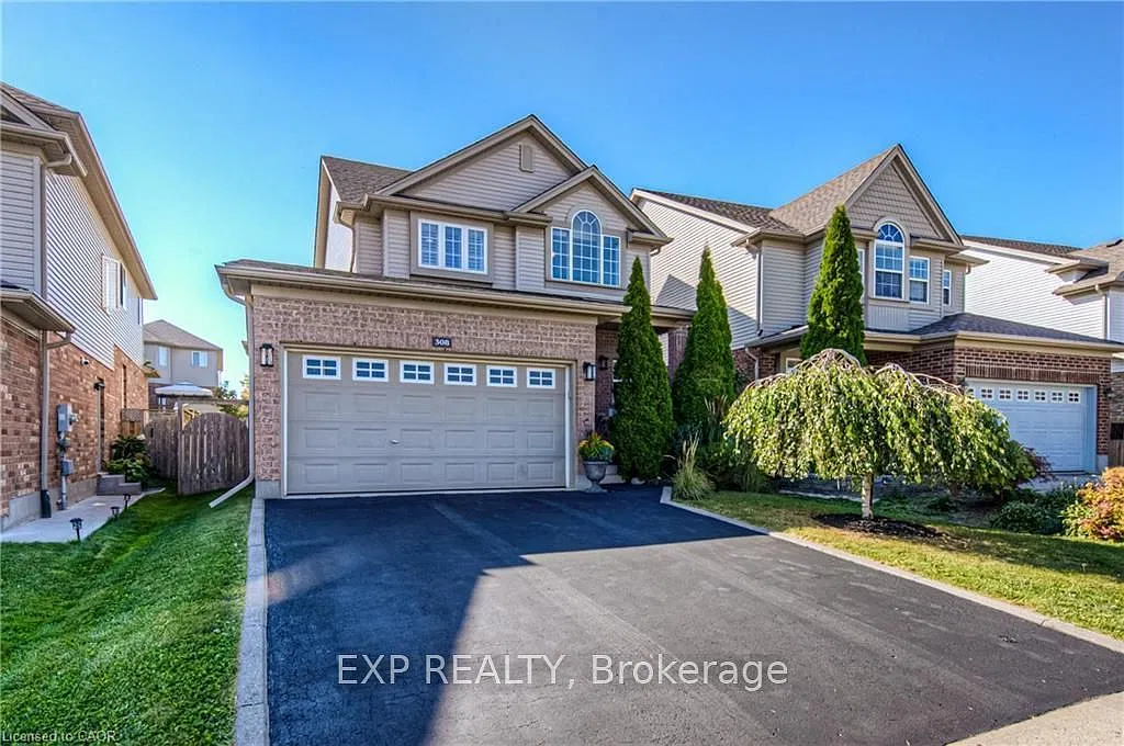 3 bed, $2,900 — Photo 1