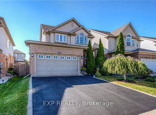 308 Colton Cir, Kitchener, ON N2A 4K1