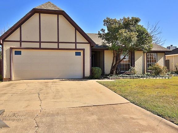 2nd image of 765 Chanticleers Ln