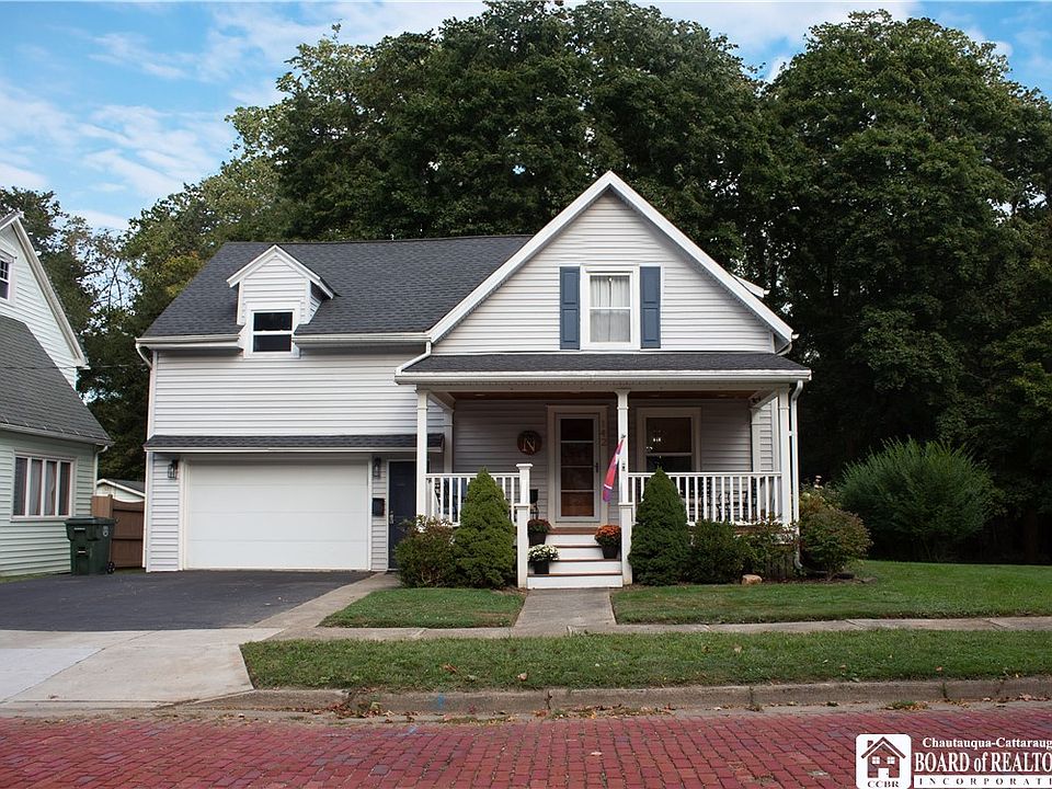 1st image of 142 Hotchkiss St