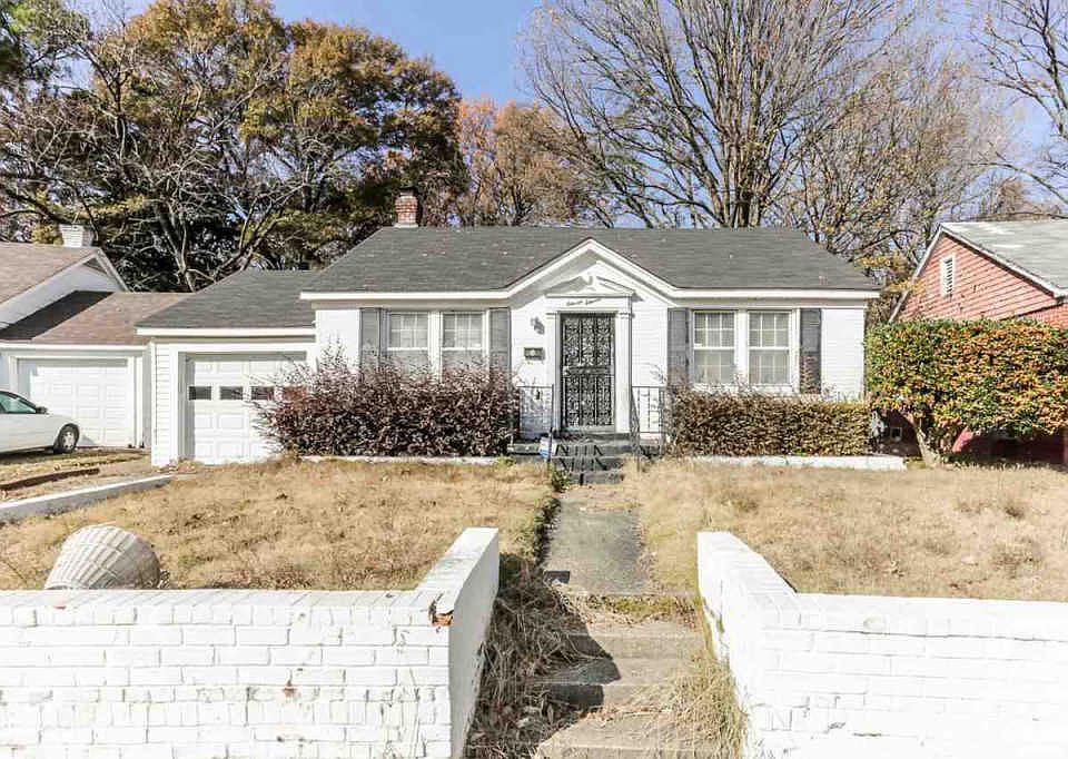1st image of 1111 W Lexington Cir