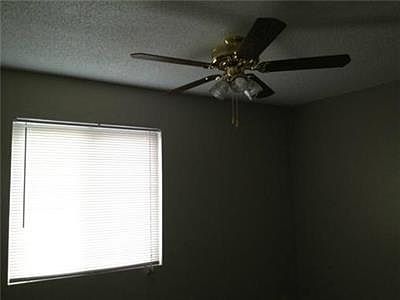 5th image of 11714 Newton Ave