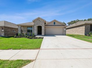 217 Asheville St, Azle, TX 76020