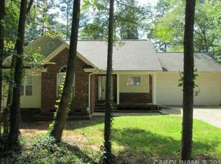 1621 Oakdale Rd, Charlotte, NC 28216