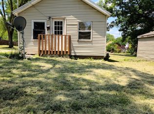 701 Mohawk St, Joliet, IL 60432