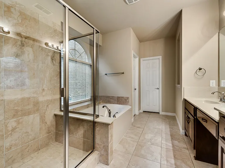 13909 Blueberry Hill Dr — Photo 13