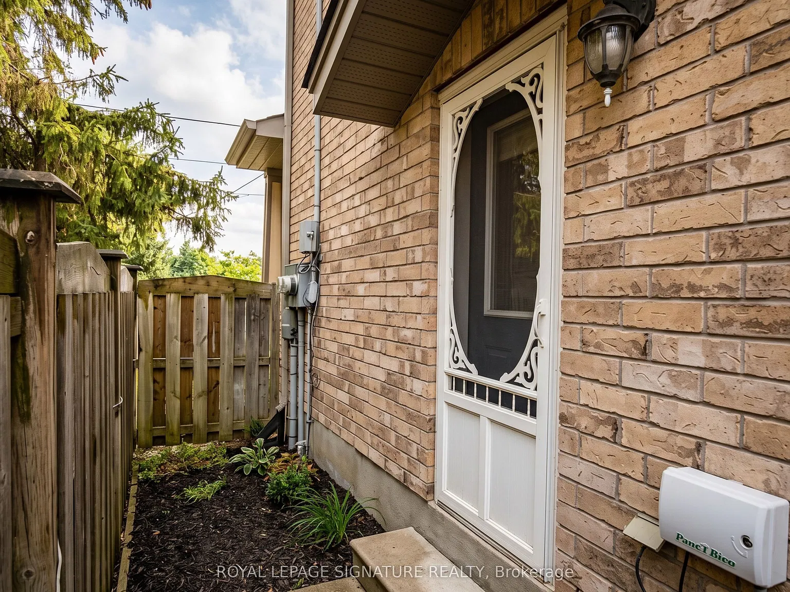 2 bed, $1,899 — Photo 2