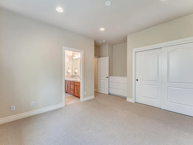 1039 Mountain Air Ct — Photo 41
