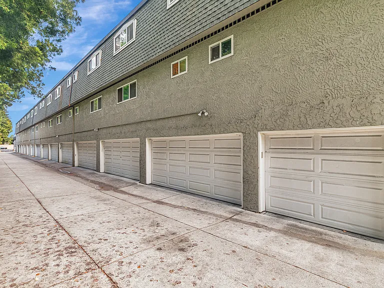 The Parc @470 — Photo 13