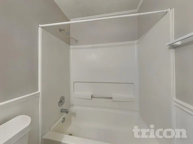 4020 Brittan Glade Trl — Photo 17