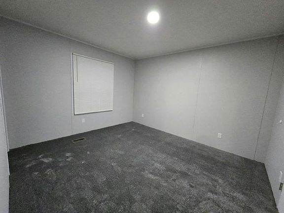5th image of 216 Cardinal Ln #216
