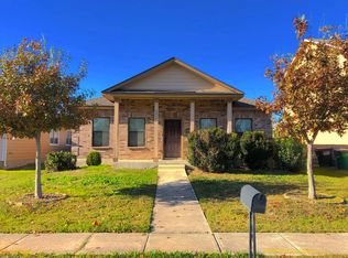 5977 Midcrown Dr, San Antonio, TX 78218