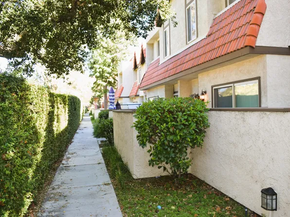 27656 Ironstone Dr APT 5, Santa Clarita, CA 91387