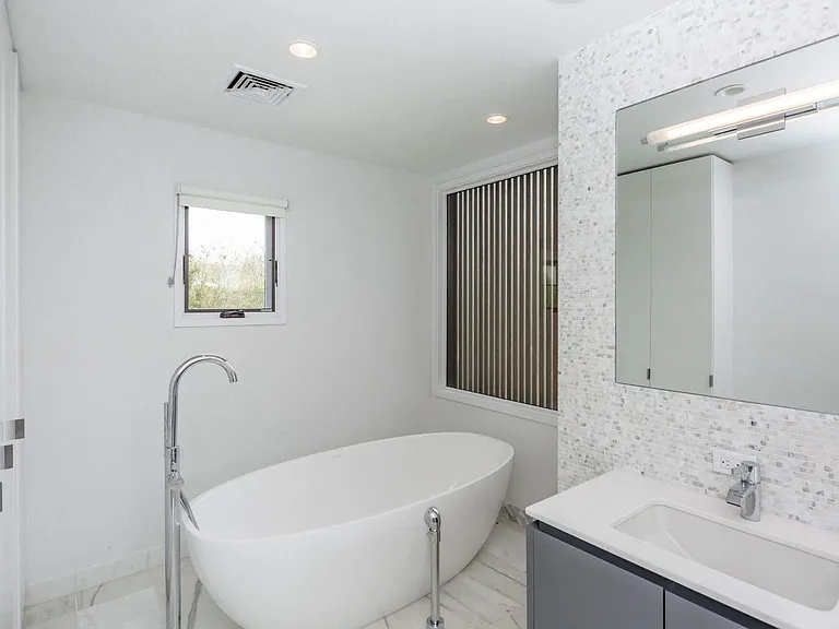 43 Surfside Ave — Photo 10
