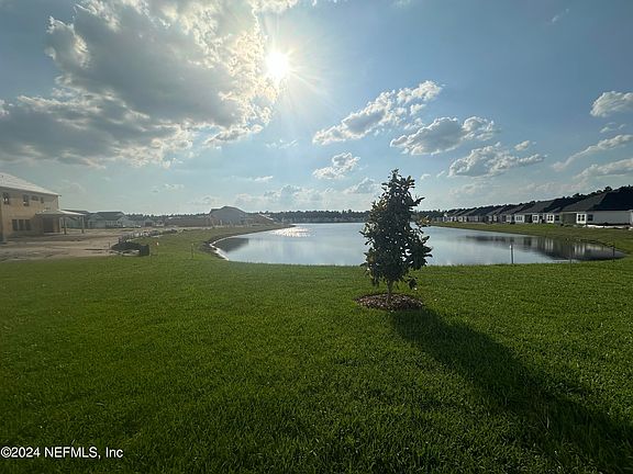 2nd image of 350 WIND CHIME Lane #124