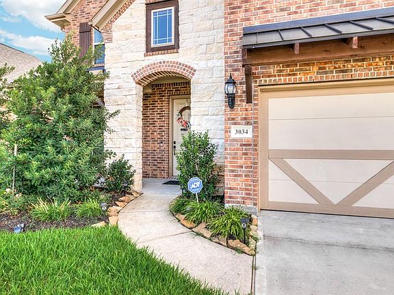 3rd image of 3034 Monticello Pines Ln