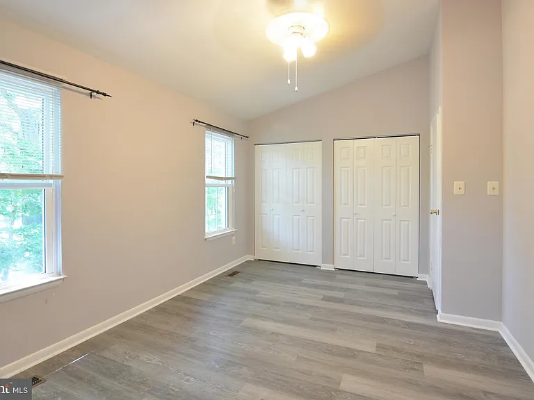 13326 Waterside Cir — Photo 17