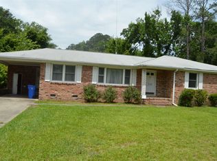 1119 Fairlawn Dr, Camden, SC 29020