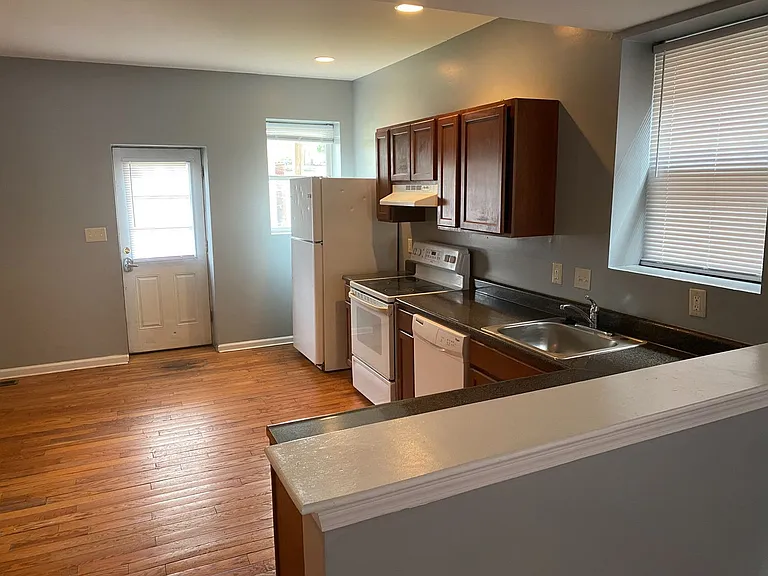 3420 Virginia Ave — Photo 8