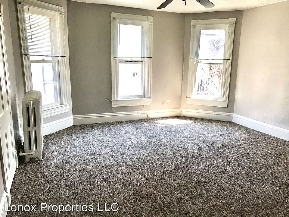 2nd image of 2820 Cottage Grove Ave #8465419