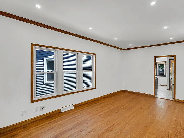 6949 Alabama Ave — Photo 4