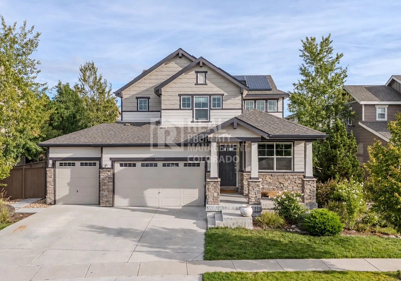 Spacious and Gorgeous 5-Bedroom Home in Golden, Colorado! — Photo 2