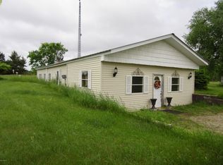 1551 W North County Line Rd, Six Lakes, MI 48886