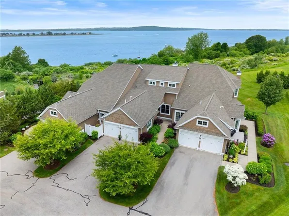 83 Waters Edge St #24, Tiverton, RI 02878