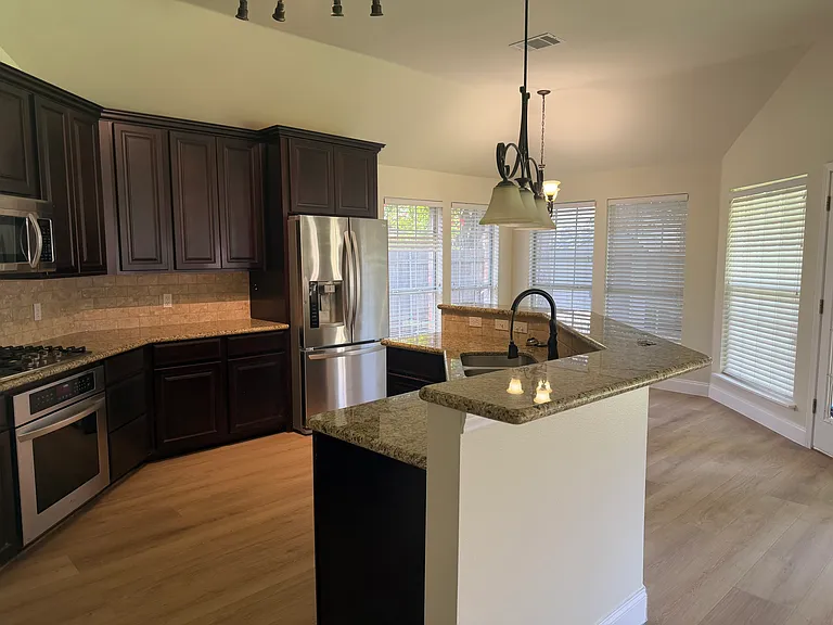 10229 Andora Dr — Photo 8