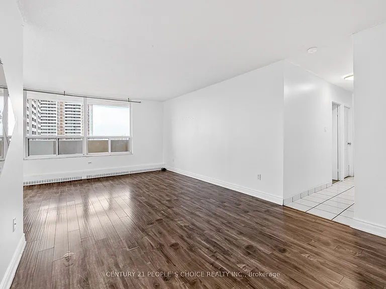 3390 Weston Rd #902 — Photo 9