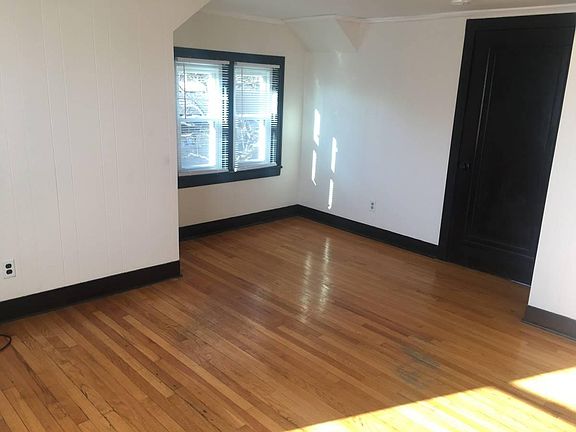 5th image of 21 N Cass Ave