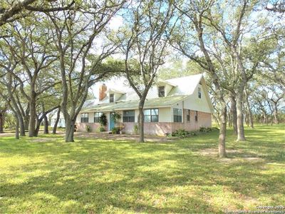 2588 Carr Rd, Beeville, TX, 78102
