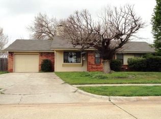 2205 Meridian Dr, Norman, OK 73071
