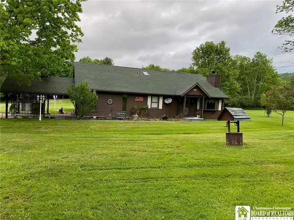 1978 Layfield Dr, Olean, NY 14760