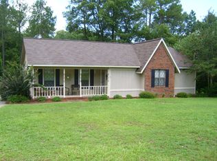 1005 Gordon St E, Douglas, GA 31533